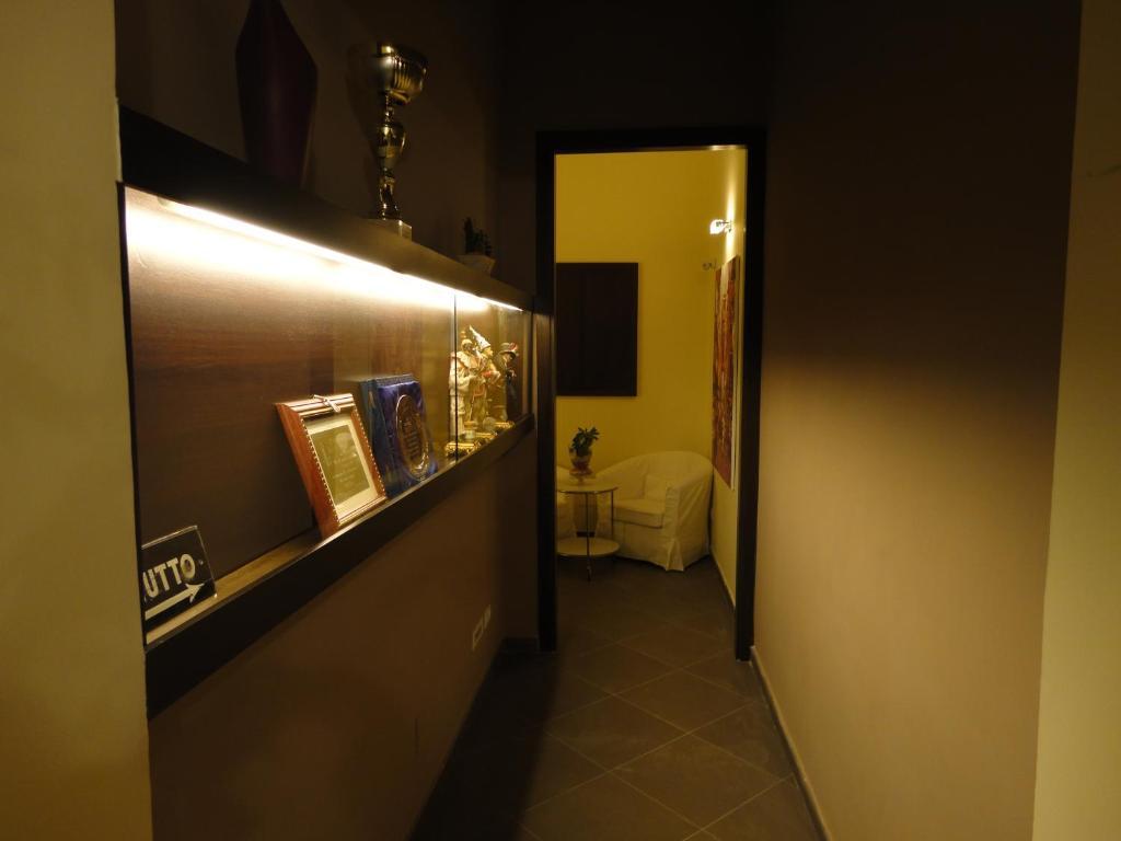 B&B Il Campanile Napoli Bagian luar foto